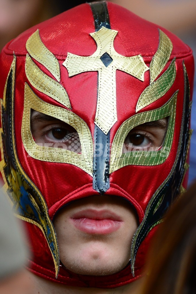 ブラジル美女から日本人サポーター、マスクマンまで・・・コンフェデ杯を盛り上げたサポーター