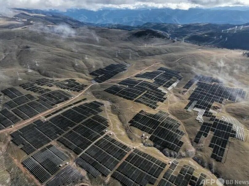 中国初の高標高太陽光発電実証プロジェクトの発電が開始