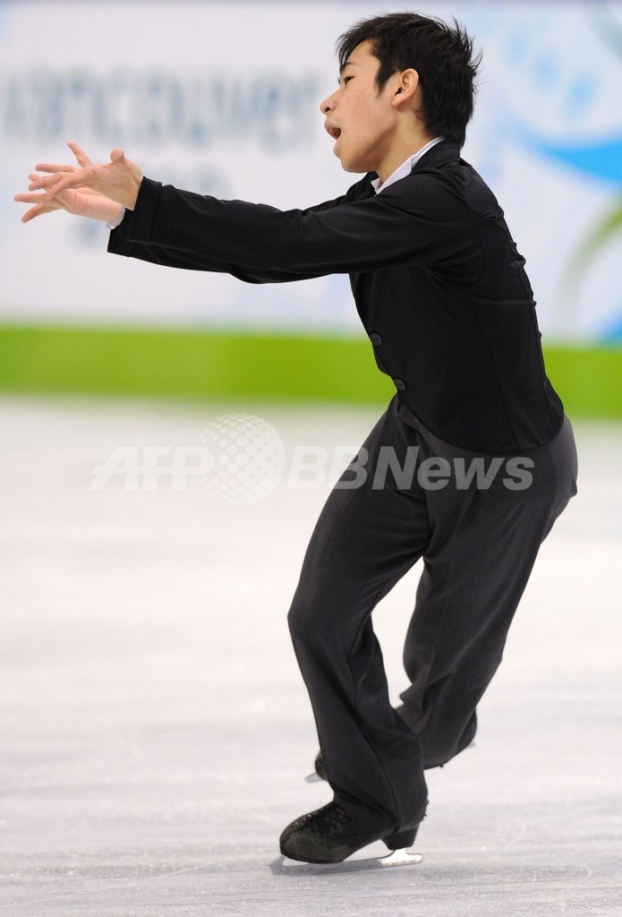 高橋が男子フィギュア初メダルの銅 優勝はライサチェク、バンクーバー冬季五輪