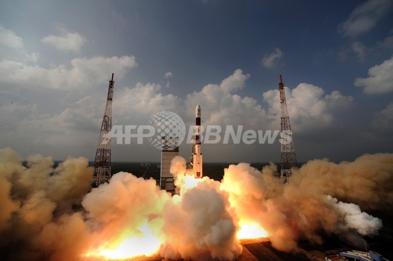 インドの火星探査機、周回軌道の高度上昇に成功 インドの火星探査機、周回軌道の高度上昇に成功
