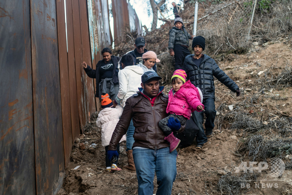 米当局、拘束の移民少女の死亡確認 トランプ政権に新たな圧力 米当局、拘束の移民少女の死亡確認 トランプ政権に新たな圧力