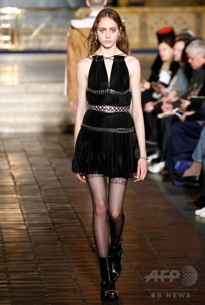 「アレキサンダー ワン」16/17年秋冬コレクション