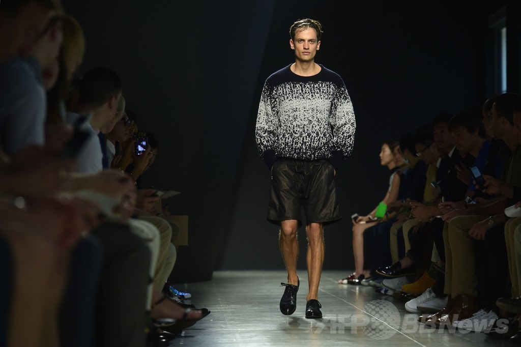 スポーティーな休日スタイル、「ボッテガ・ヴェネタ」15年春夏メンズ