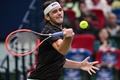 男子テニス、上海マスターズ、シングルス準々決勝。リターンを打つテイラー・フリッツ（2024年10月11日撮影）。(c)Hector RETAMAL/ AFP