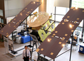 神奈川県相模原市の宇宙航空研究開発機構（Japan Aerospace Exploration Agency、JAXA）で、小惑星探査機「はやぶさ（Hayabusa）」の実物大模型を背にした東京大学の吉川真（Makoto Yoshikawa）准教授（2010年5月19日撮影）。(c)AFP/Miwa SUZUKI