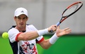 リオデジャネイロ五輪、テニス男子シングルス準々決勝。リターンを打つアンディ・マレー（2016年8月12日撮影）。(c)AFP/Martin BERNETTI