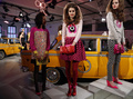 米・ニューヨークで発表されたケイト・スペード ニューヨーク（Kate Spade New York）13/14年秋冬コレクション（2013年2月8日撮影）。(c)AFP/Getty Images/Allison Joyce