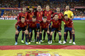 試合前の写真撮影に臨むサッカースペイン代表の選手（2022年9月24日撮影）。(c)JAVIER SORIANO / AFP