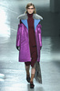 米ニューヨーク市内で発表された「ロダルテ（Rodarte）」14/15年秋冬コレクション（2014年2月11日撮影）。(c)AFP/Getty Images/Slaven Vlasic