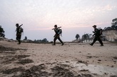 ミャンマー国軍、中国国境の要衝失う 少数民族武装勢力との戦闘で