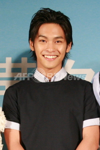 柳楽優弥、『包帯クラブ』完成披露会見、試写会に参加 写真20枚 国際