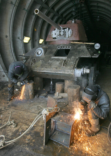 旧ソ連軍戦車T-34、ベラルーシの博物館で修復