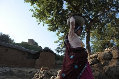 「不実な娘許さぬ」、父親が娘を斬首・焼殺 インド