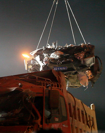 恐怖の事故映像で新米ドライバーを教育、中国テレビ