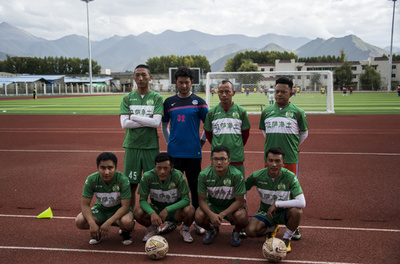 チベット自治区初のサッカークラブ、民族間の橋渡し目指す