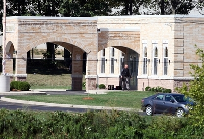 米シーク教寺院で銃乱射、容疑者含む7人死亡