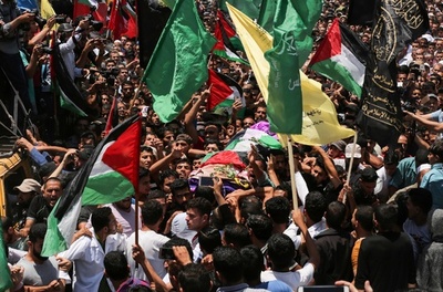 ガザの女性医療ボランティア、イスラエル軍の銃撃受け死亡