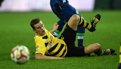 ドルトムントのベンダー、膝手術で4週間の離脱