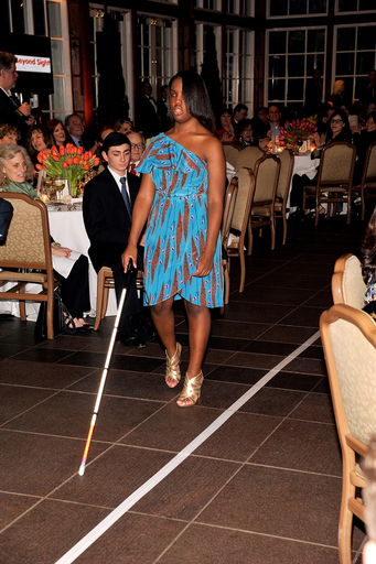 視覚障害者サポート団体、NYでファッションイベント開催