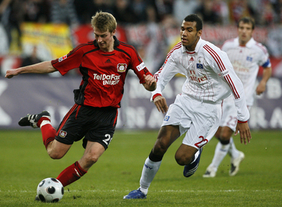 レバークーゼン ホームでハンブルガーSVと引き分ける