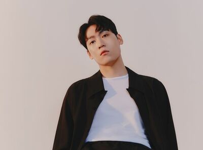 ジョン・パク、結婚を発表…直筆の手紙でファンに報告 – KOREA WAVE