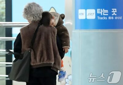 韓国、高齢層の「生涯収支」赤字188兆ウォン…初めて年少層上回る
