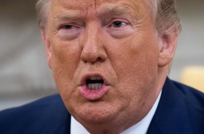 トランプ氏、「過去最高」のイラン制裁発表 軍事行動は否定