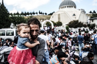 独首相、難民問題でEU緊急首脳会議を要請