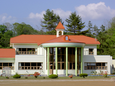 廃校の4小学校、ネット競売へ　北海道新冠町