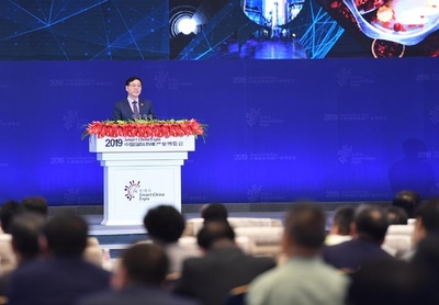 レノボと重慶市、スマート産業推進で協定 5G基地建設も