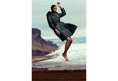 「マックスマーラ」ダウンコートコレクション10周年記念限定モデル 