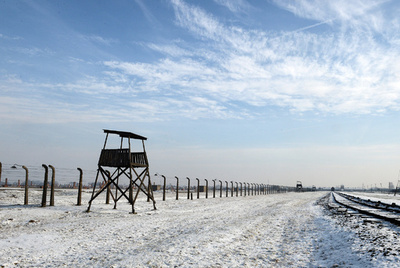 93歳の元ナチス軍医を警察が拘束、ドイツ