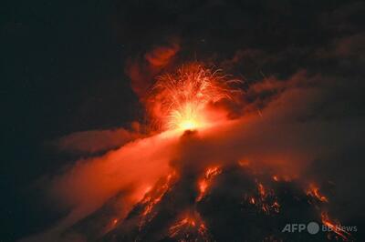 グアテマラで火山噴火  「危険」警報発令