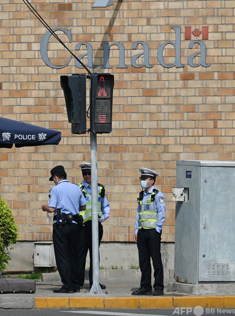 中国も外交官追放へ カナダに報復