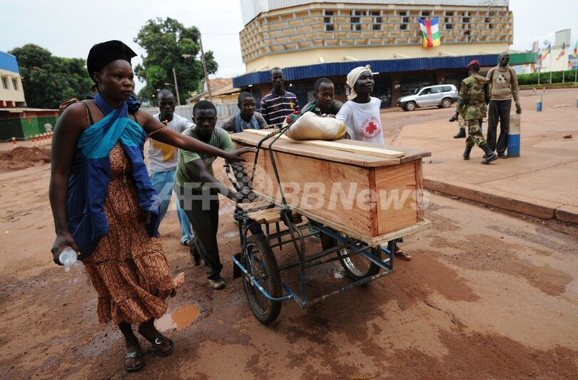 フランスとアフリカ連合、中央アフリカへの派遣部隊を増強