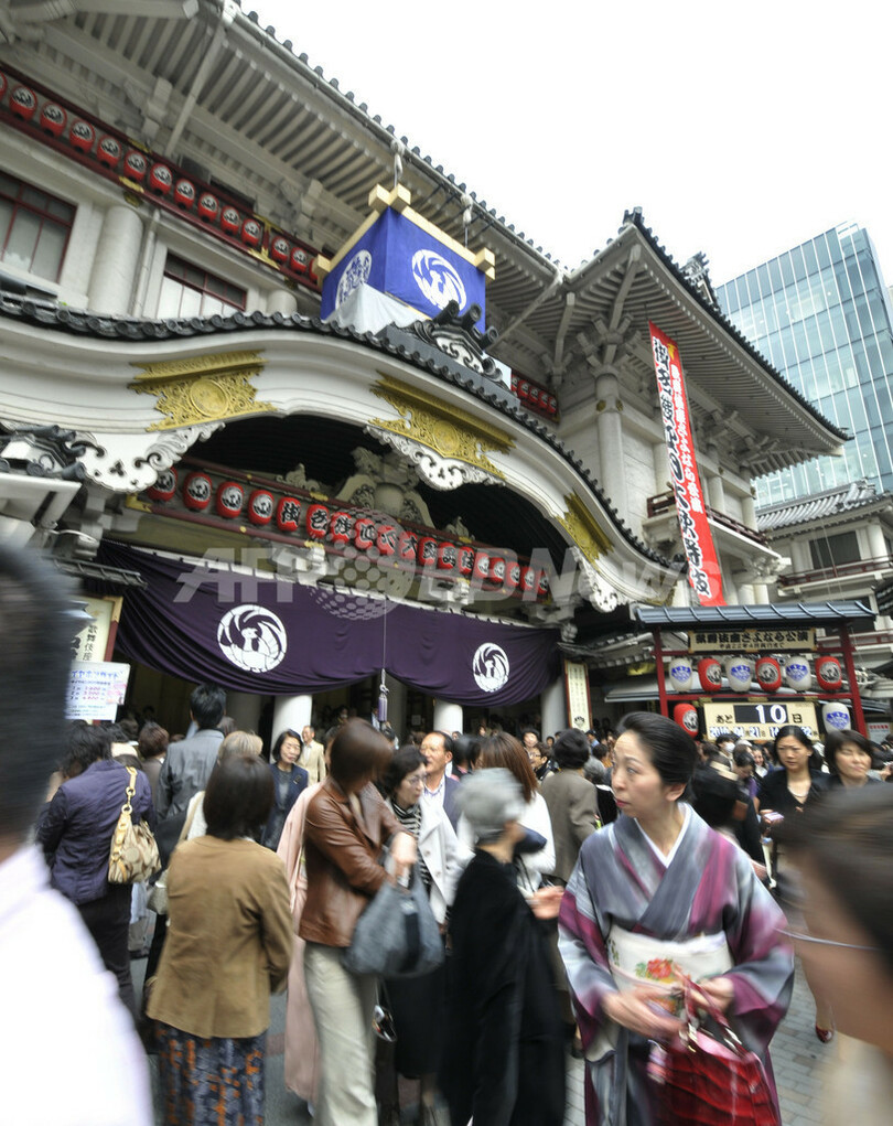 歌舞伎座、そろそろ見納め 13年に高層ビルへ
