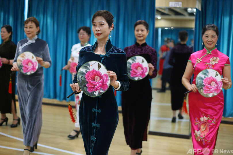 シニアライフ楽しむ中国の「新世代高齢者」