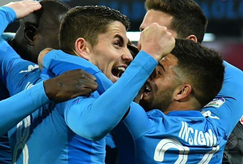 ナポリがラツィオに逆転勝利、ユーベと1差の首位キープ