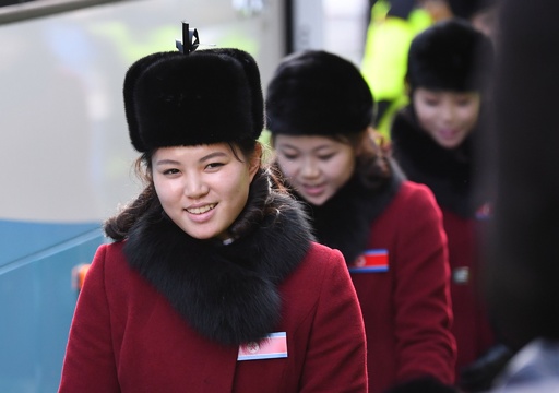 言いたくはないけど やっぱりかわいい 北朝鮮 美女応援団 注目の的に 韓国 写真12枚 国際ニュース Afpbb News