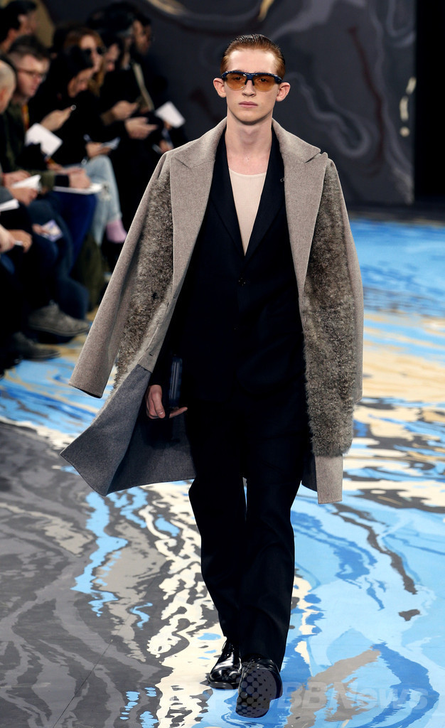 ＜14/15年秋冬パリ・メンズコレクション＞ルイ・ヴィトン