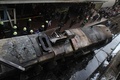 エジプトの首都カイロの駅で発生した、列車の衝突・火災事故の現場（2019年2月27日撮影）。(c)AFP/STRINGER