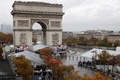 フランス・パリの凱旋（がいせん）門で開かれた第1次世界大戦終結100年記念式典の様子（2018年11月11日撮影）。(c)Thomas SAMSON / AFP