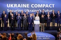 米首都ワシントンで開催された北大西洋条約機構（NATO）首脳会議関連の会合で、会見するウクライナのウォロディミル・ゼレンスキー大統領とジョー・バイデン米大統領（2024年7月11日撮影）。(c) Ludovic MARIN / AFP