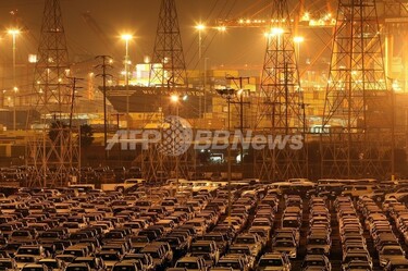 トヨタ、貨物船を借りて在庫車を保管 スウェーデン 写真1枚 国際