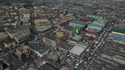 ガーナのシャーマン、婚姻できる年齢未満の少女と結婚式 非難の的に