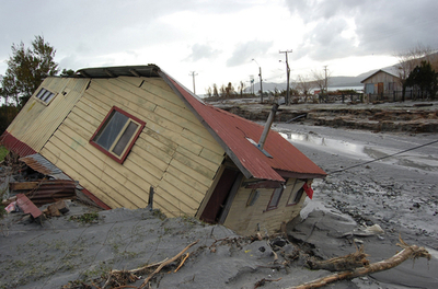 灰と水に沈んだ町、チャイテン
