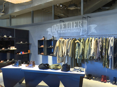 原点の靴に焦点、「ミハラヤスヒロ」新ショップ