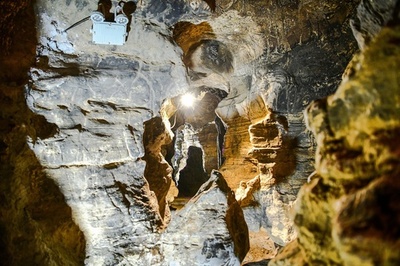 「アジアで一番長い洞窟」　中国の双河洞に対する第24回国際洞窟科学調查を開始