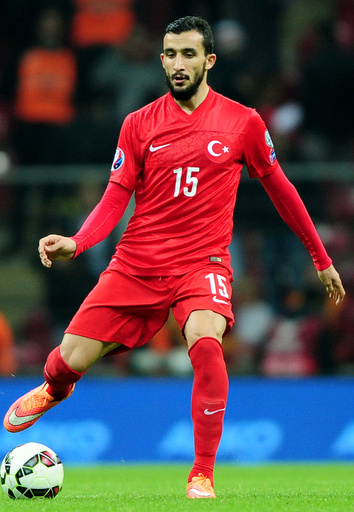 フェネルバフチェ所属のトルコ代表、運転中に銃撃される