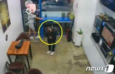 無人カフェで水を飲み、防犯カメラに一礼…これだけで韓国ネットユーザーをホッとさせた男の子たち